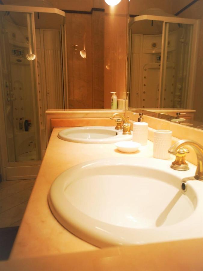 Trevi Nice Holiday - Luxury Apartment Rome Buitenkant foto